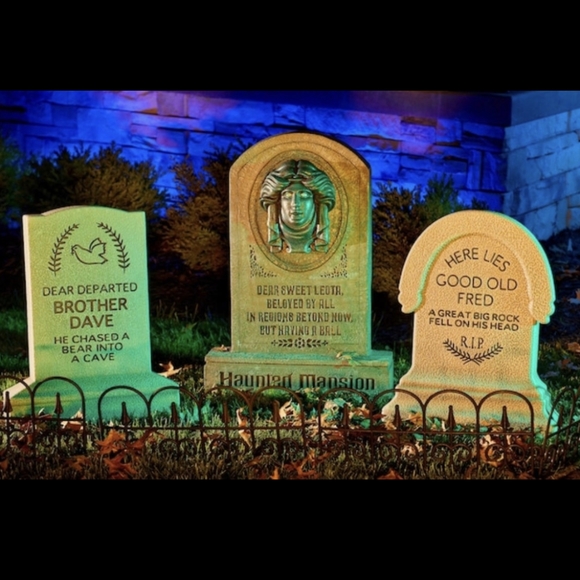 🆕 Good Old Fred Tombstone 🪦 Disney Haunted Mansion - Picture 4 of 4